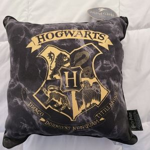 Harry Potter Hogwarts Throw Pillow